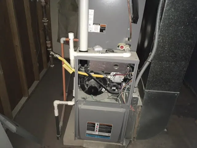 Gas Forced Air Furnace with Central Air Conditioning