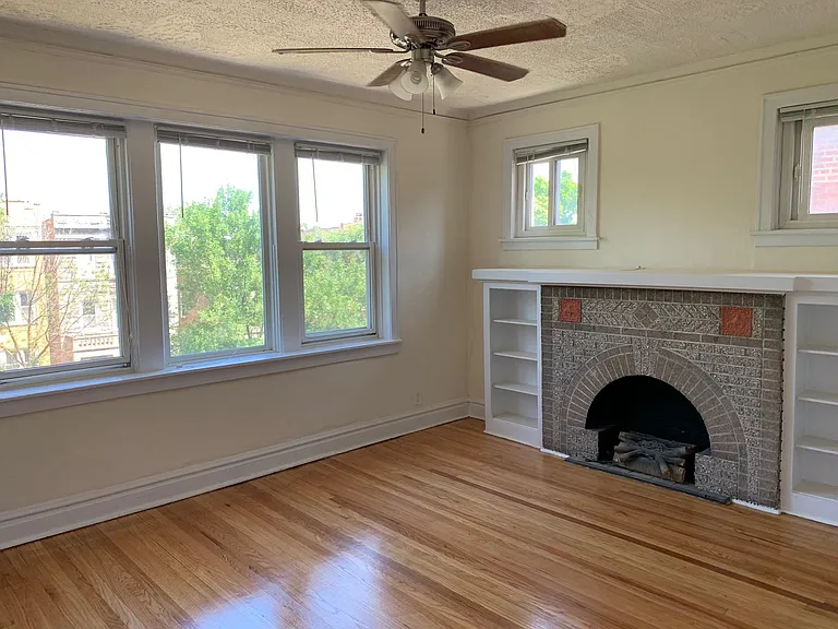3315 W Palmer St #3 — Photo 2
