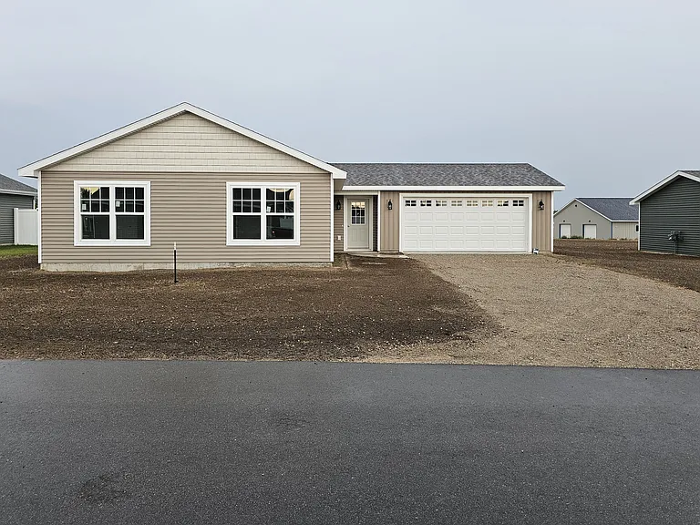 1856 Finch Dr — Photo 1