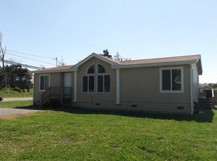 1261 Railroad Dr, McKinleyville, CA 95519