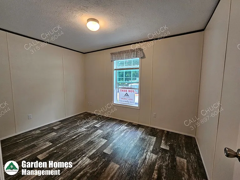 401 Peck Rd #13 — Photo 9