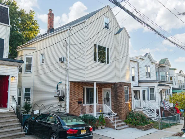 393 Fairmount Avenue image 1 of 41