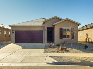 180 Prism Ave SW, Rio Rancho, NM 87124