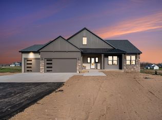 5631 Pioneer Pass SE #15, Caledonia, MI 49316