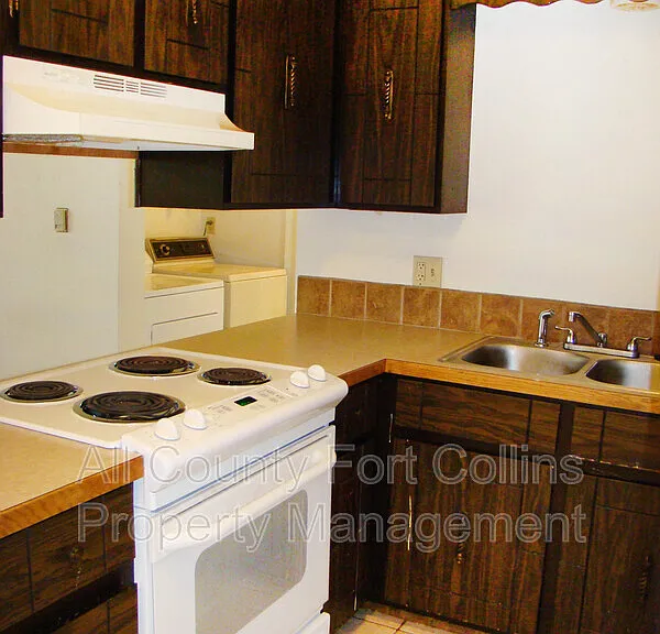 1730 Pecan St #A — Photo 6