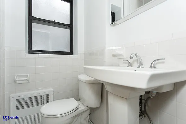 Rented by LC Lemle Real Estate Group | media 14