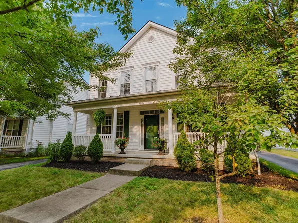 4042 Peregrine Pass Dr, Columbus, OH 43230