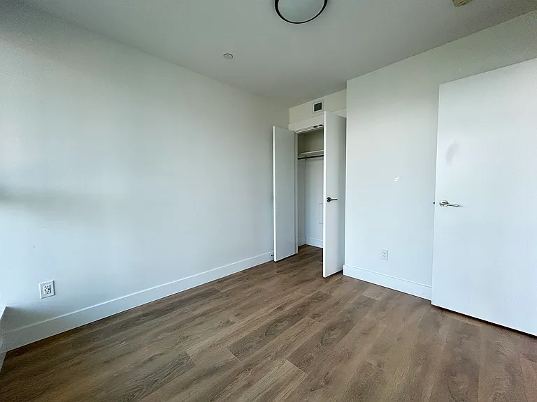 4711 Hazel St #1206 — Photo 7