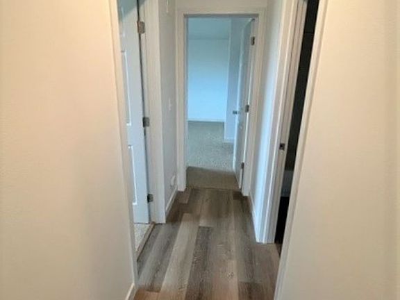 5th image of 351 Vuemont Pl NE #201