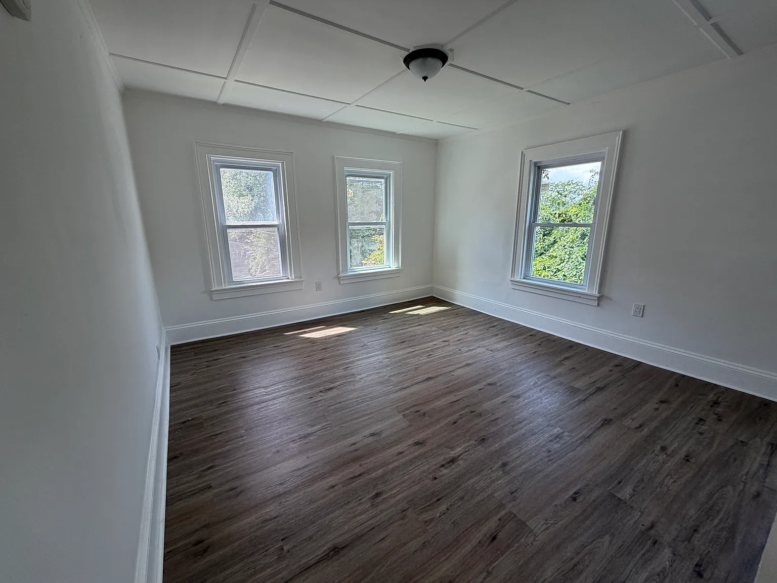 4 bed, 2172 sqft, $2,250 — Photo 4