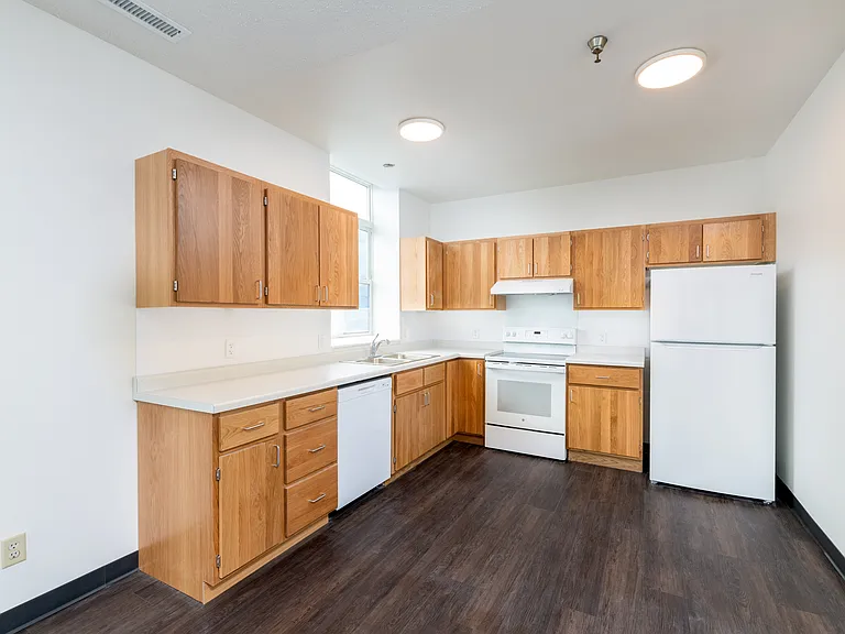 The Milton Apartments — Photo 1