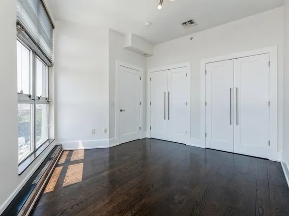 704 Grand Street image 12 of 30