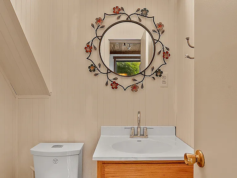 Small downstairs bathroom for guests.