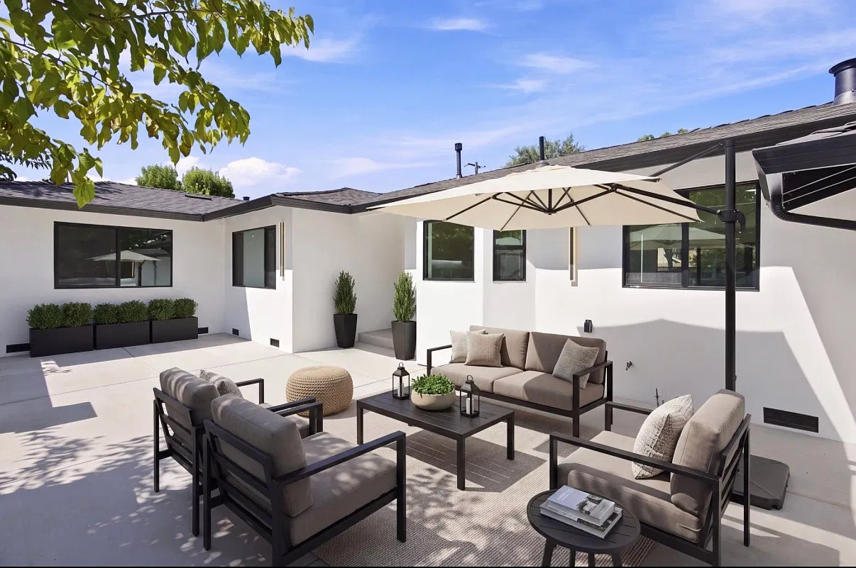 4 bed, 2150 sqft, $10,500 — Photo 3