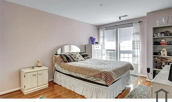 4406 Silverbrook Ln #J201 — Photo 13