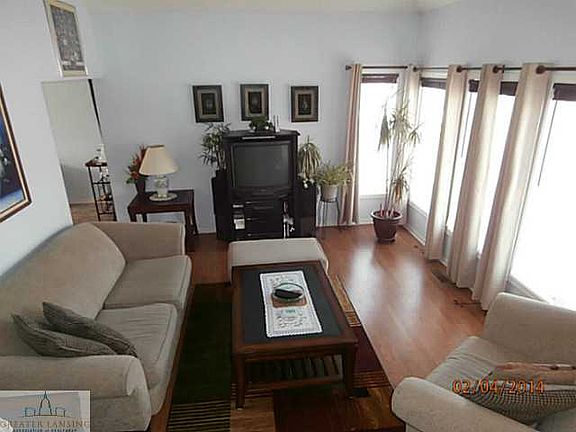 3rd image of 5648 Marylouise St