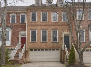 3 Sterling Ct, Rockville, MD 20850