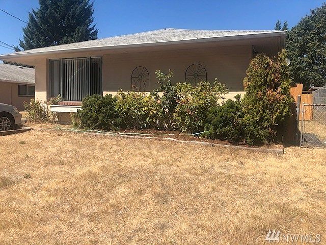 2nd image of 6505 6507 94th St SW