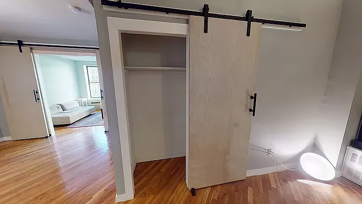 Rented by SERHANT. | media 10