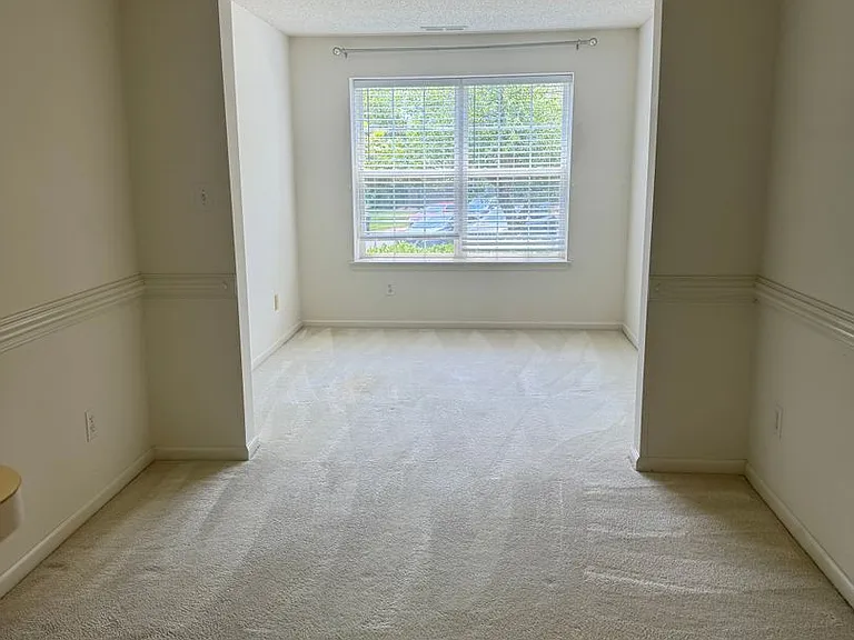 301 Settlement Dr — Photo 4