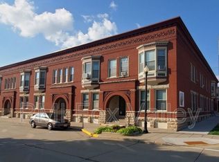 136 High Ave UNIT B, Oshkosh, WI 54901