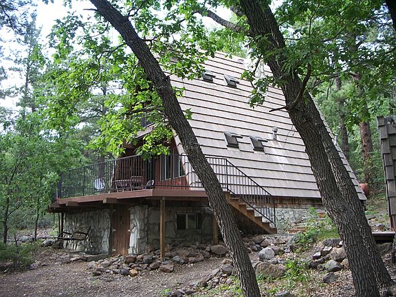 CABIN IN SUMMER