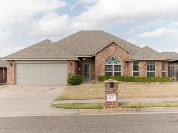 1701 Aurora Pl, Edmond, OK 73013