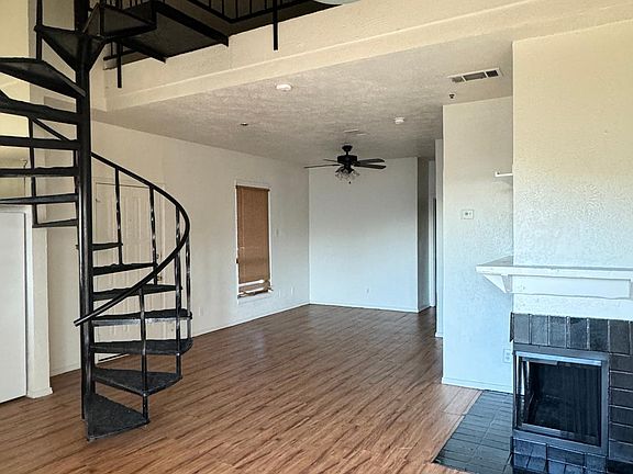 3rd image of 4214 Bass Pro Dr APT 401