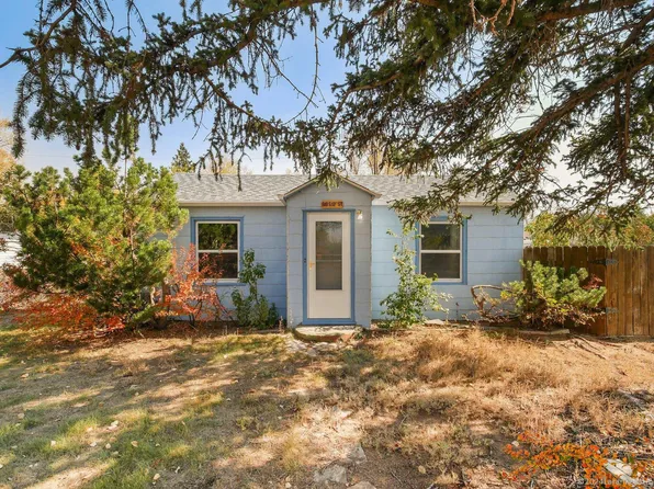 819 S 12th St, Laramie, WY 82070