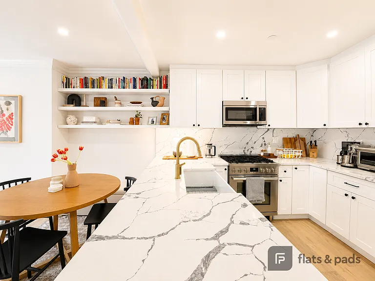 480 Warren St #2C — Photo 2