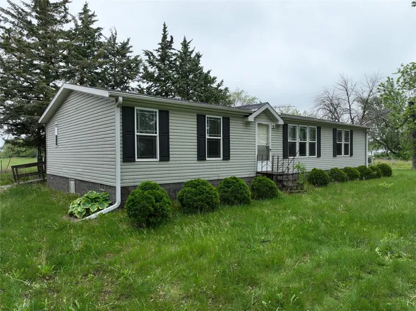 14975 425th St, Derby, IA 50068