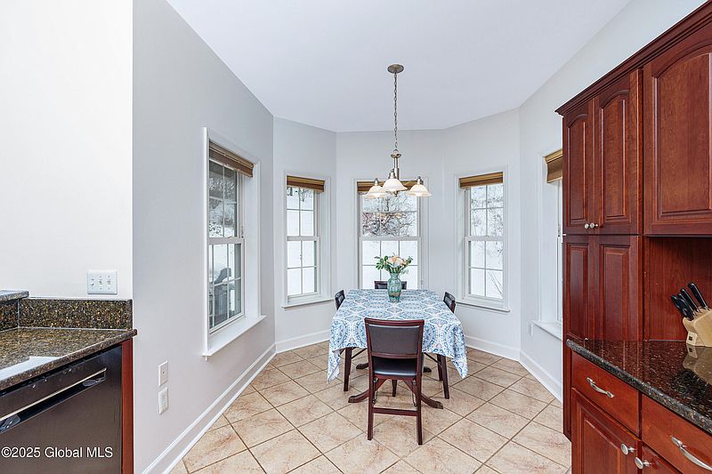 4th image of 11 Knollwood Drive