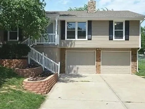 1406 Andrea Dr, Liberty, MO 64068