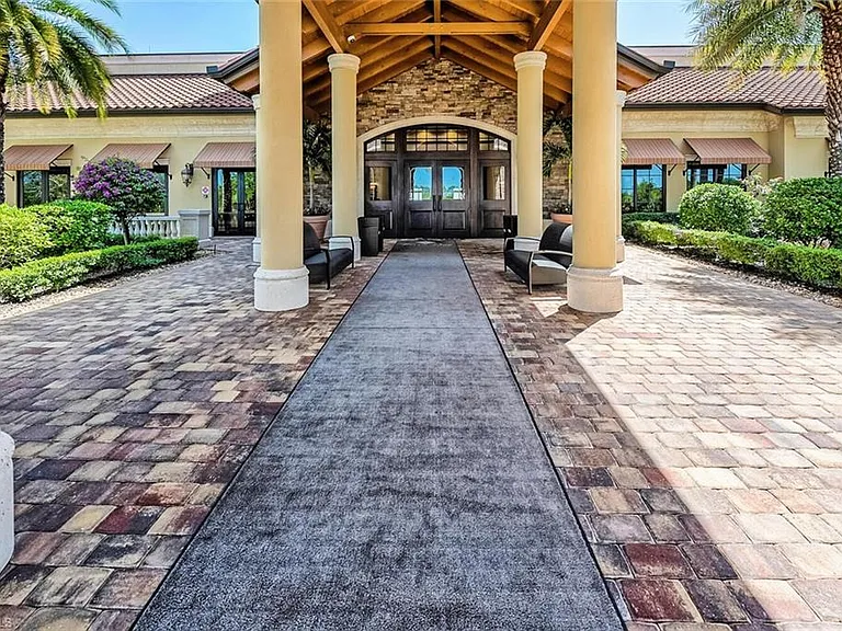 9107 Napoli Ct #201 — Photo 33