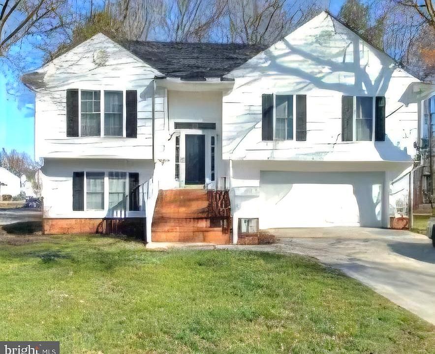 1st image of 3904 Shillingford Dr