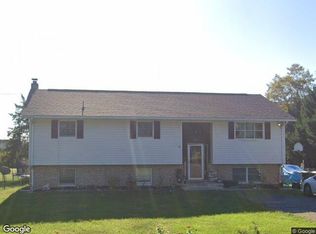 64 Phoebe Way, Inwood, WV 25428