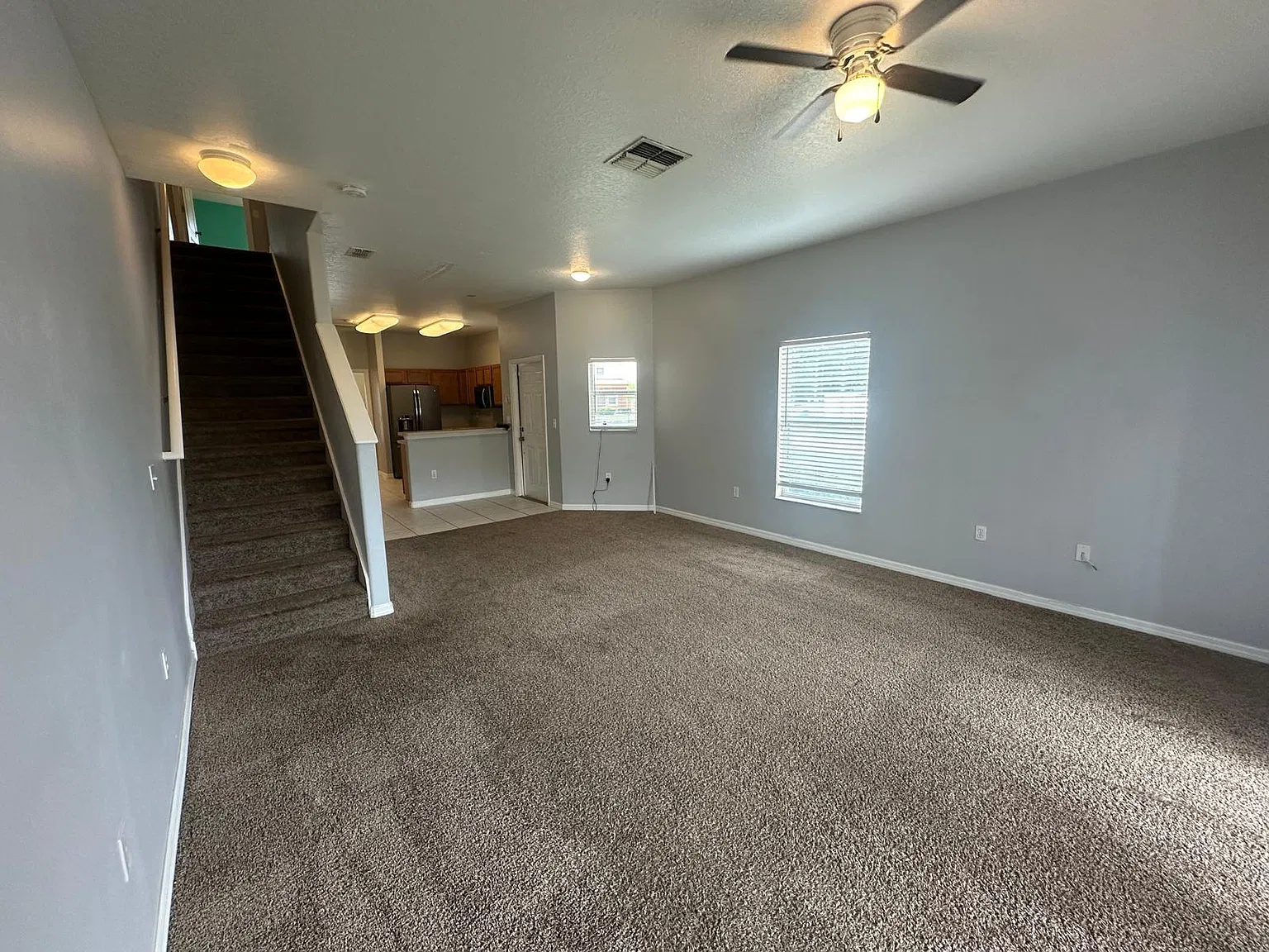 4 bed, 3.0 bath, 1479 sqft, $1,795 — Photo 2
