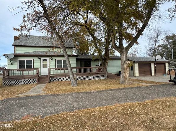 206 2nd Ave SE, Lamoure, ND 58458
