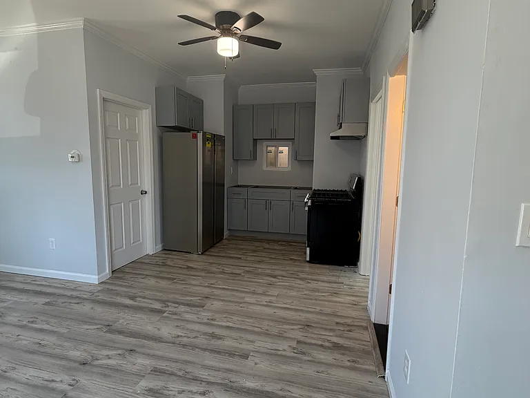 87 Macarthur Ave #2 — Photo 8