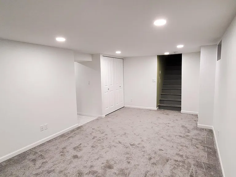 Family room with new carpet and paint