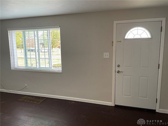 4th image of 740 Greenmount Blvd