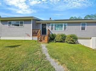 33 Walker Valley Rd, Pine Bush, NY 12566