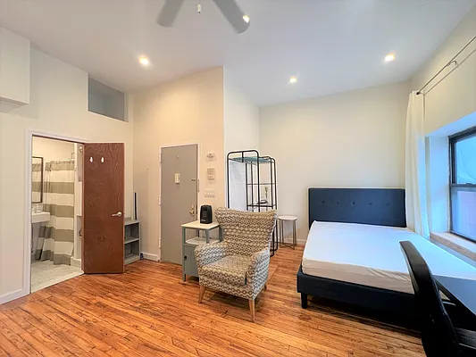 Rented by Oxford Property Group | media 2