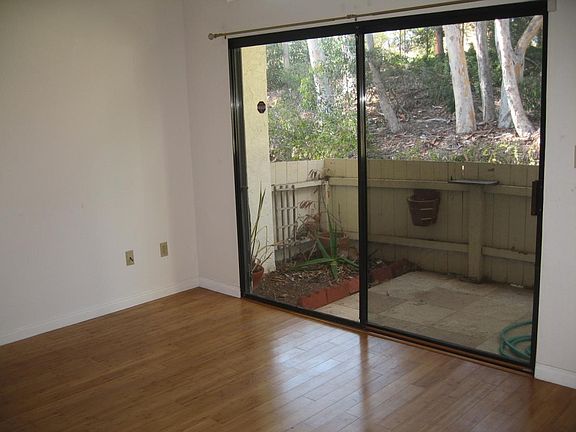 3rd image of 3866 La Jolla Village Dr