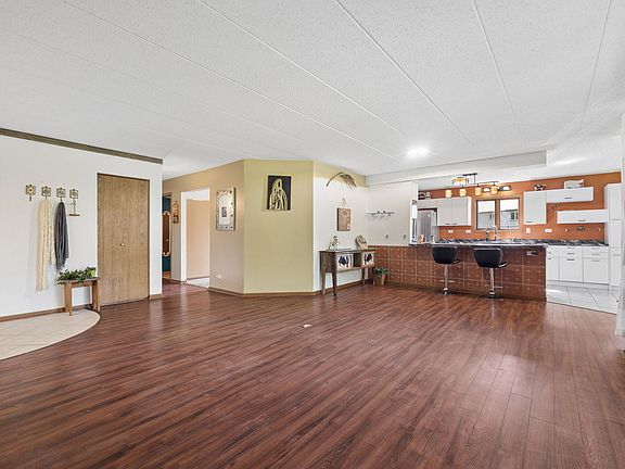 3rd image of 2621 Essington Rd Unit 2621
