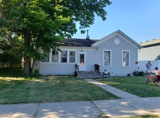 512 E 2nd Ave, Mitchell, SD 57301