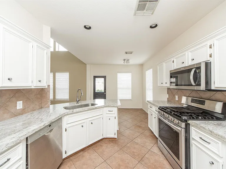 20306 Baytide Ct — Photo 10