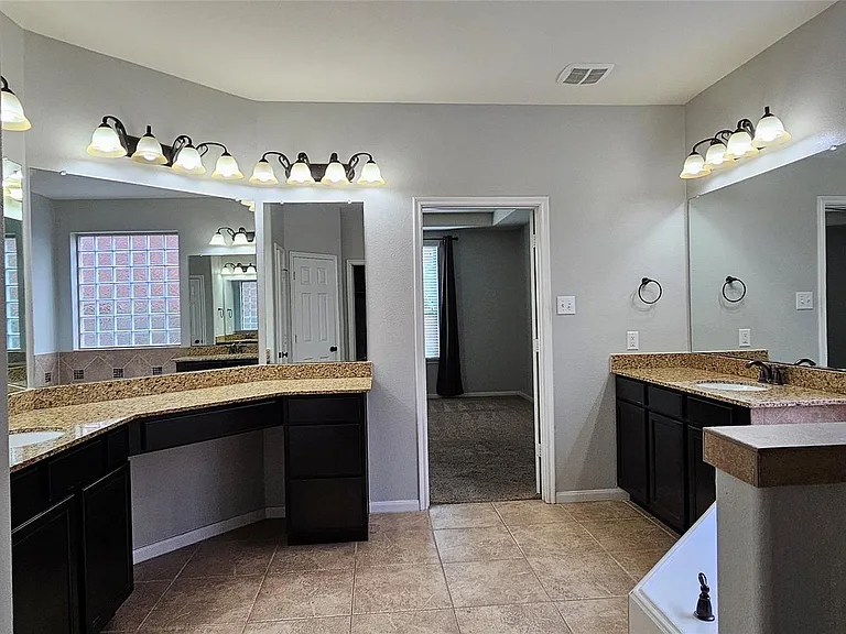 6027 Turner Shadow Ln — Photo 19