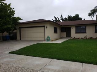 951 Cherry St, Hollister, CA