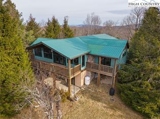 211 Apple Way, Blowing Rock, NC 28605